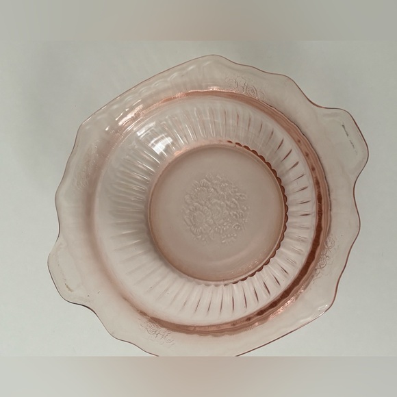 Anchor Hocking Other - Anchor Hocking pink mayfair open rose depression glass bowl